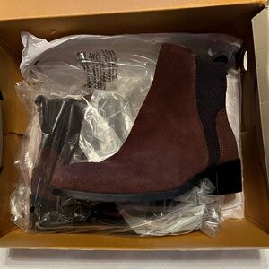 Kenneth Cole Brown Suede Half boots